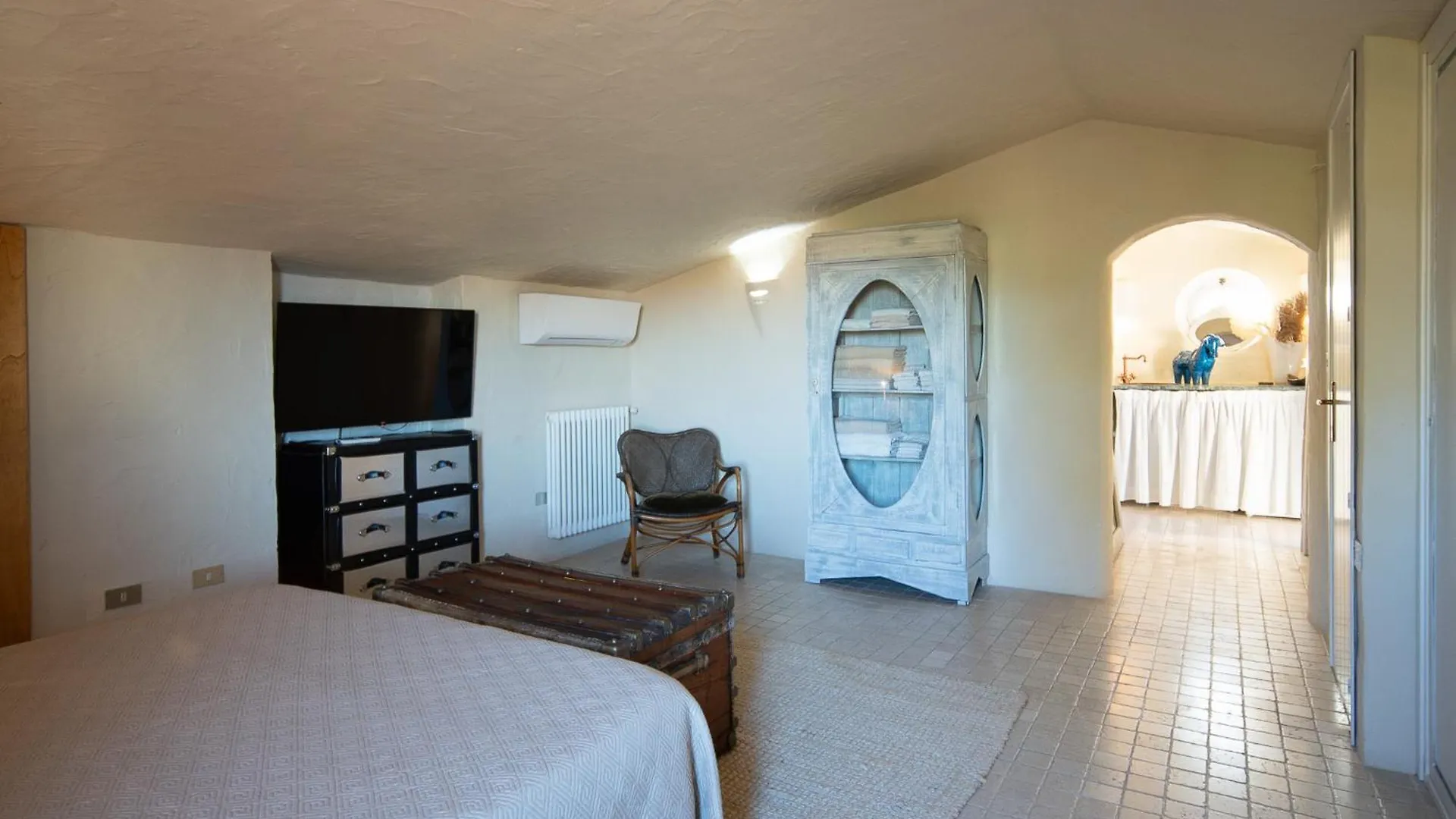 Exclusive Villa In Porto Rotondo With Jacuzzipool Itálie