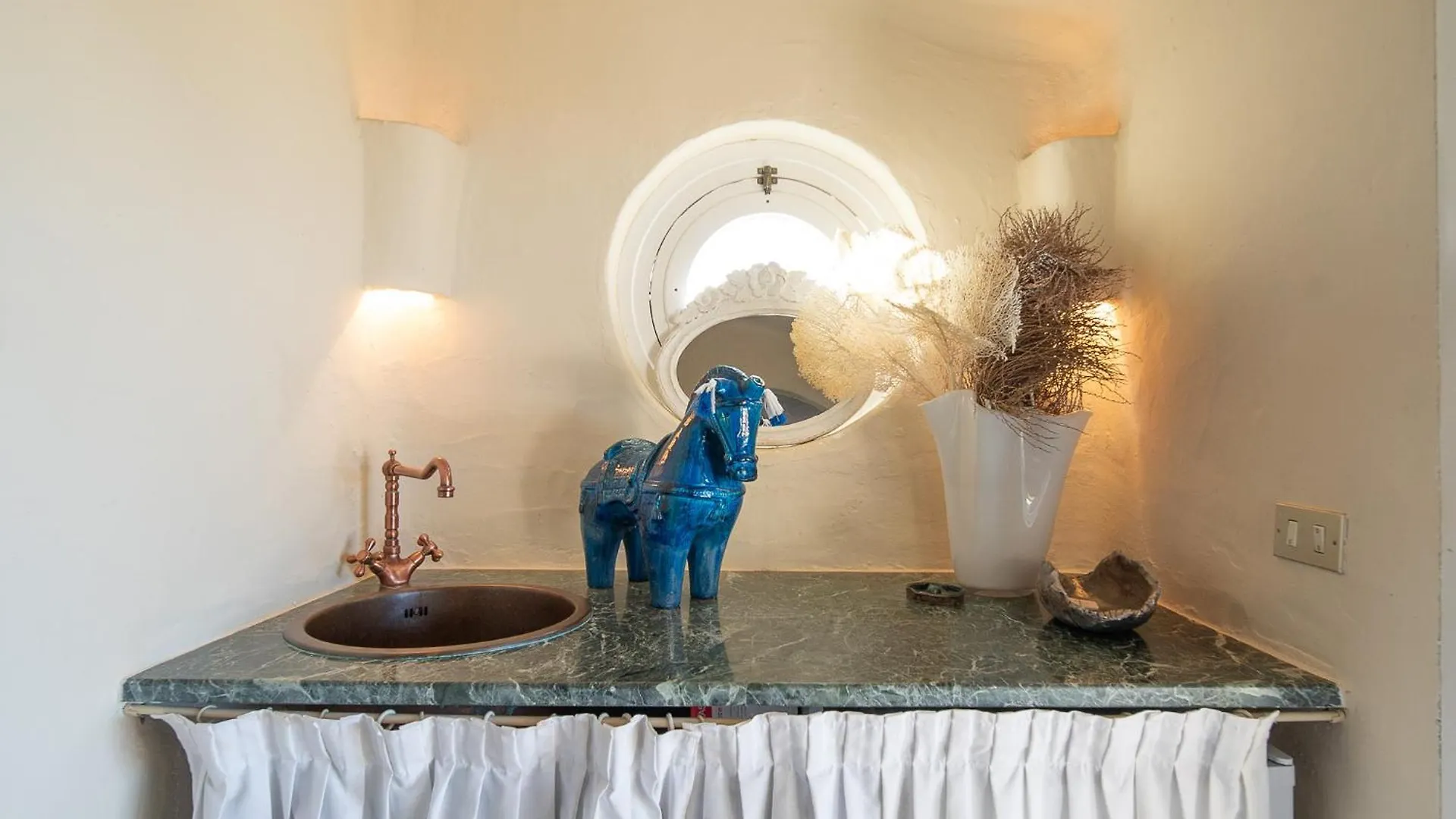 Exclusive Villa In Porto Rotondo With Jacuzzipool Itálie