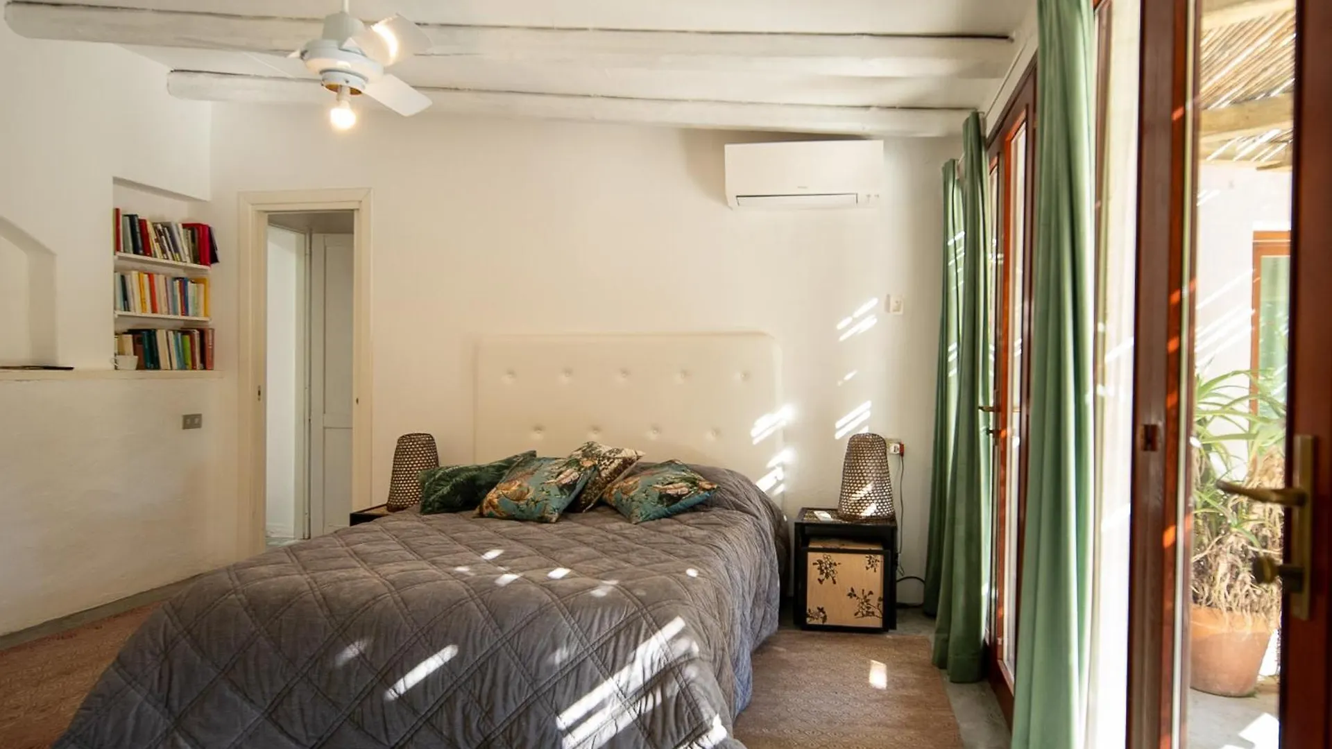 Exclusive Villa In Porto Rotondo With Jacuzzipool